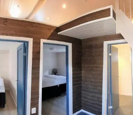 Lodge Andoy Vest Rorbuer *