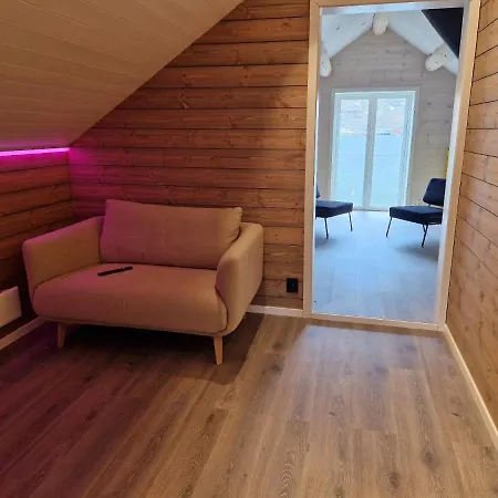 Andoy Vest Rorbuer Lodge Reine