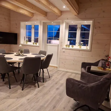 Lodge Andøy Vest Rorbuer *