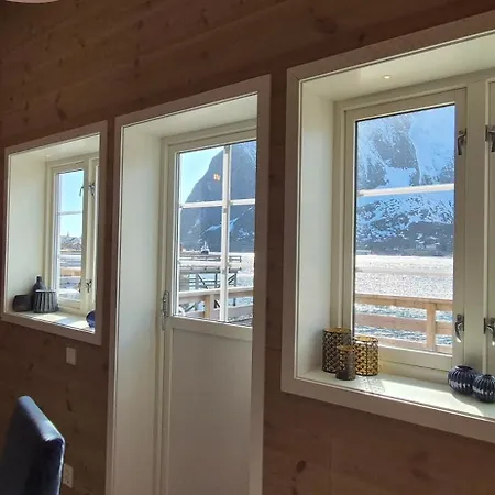 Andøy Vest Rorbuer Lodge *