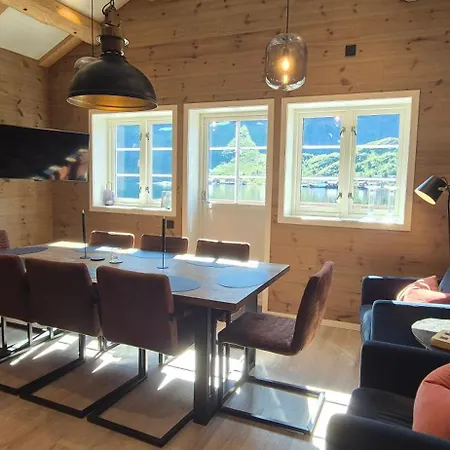 Lodge Andoy Vest Rorbuer