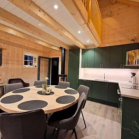 Lodge Andoy Vest Rorbuer