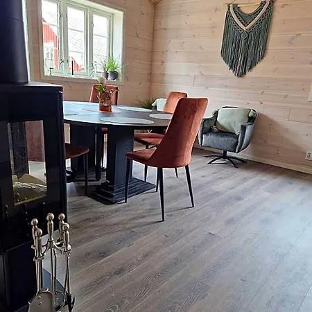 Lodge Andoy Vest Rorbuer