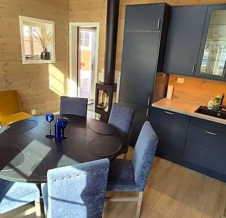 Andoy Vest Rorbuer Lodge