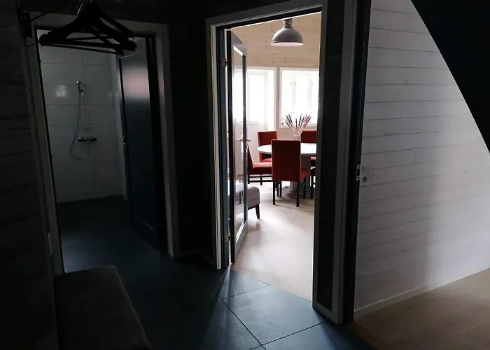 Andoy Vest Rorbuer Lodge Reine