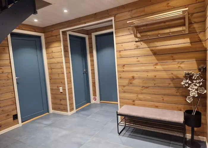 Andoy Vest Rorbuer Lodge *