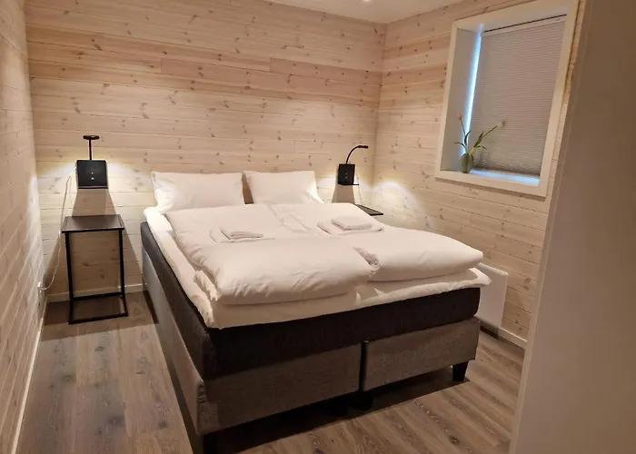 Andoy Vest Rorbuer Lodge Reine