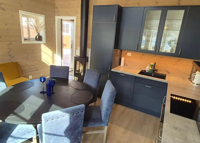 Andoy Vest Rorbuer * Reine