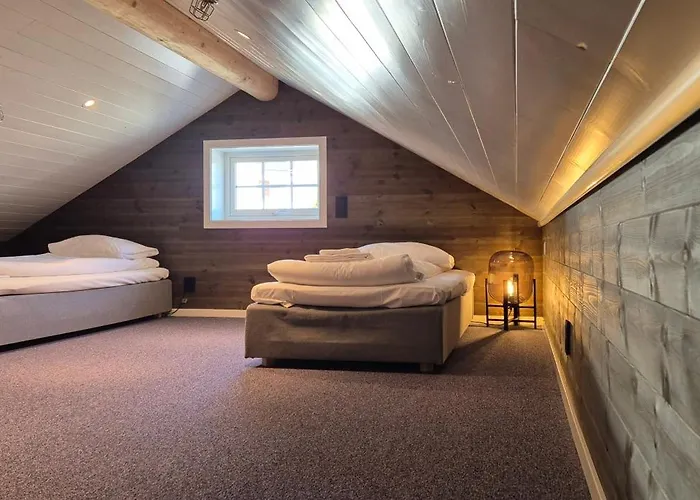 Andoy Vest Rorbuer Lodge